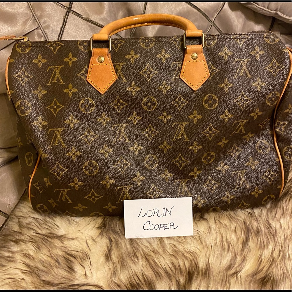 ❌❌SOLD❌❌ Louis Vuitton Monogram Speedy 35